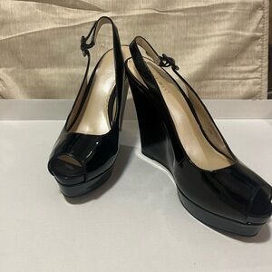 Nine West - NEW- Platform Black Patent  Peep Toe Adjustable strap Size 7.5